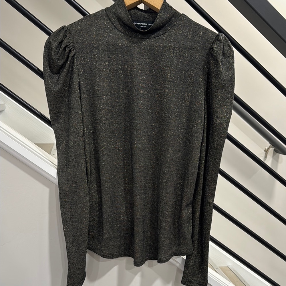 Like New!Generation Love Slight Gold Elegant Black Long Sleeve Top